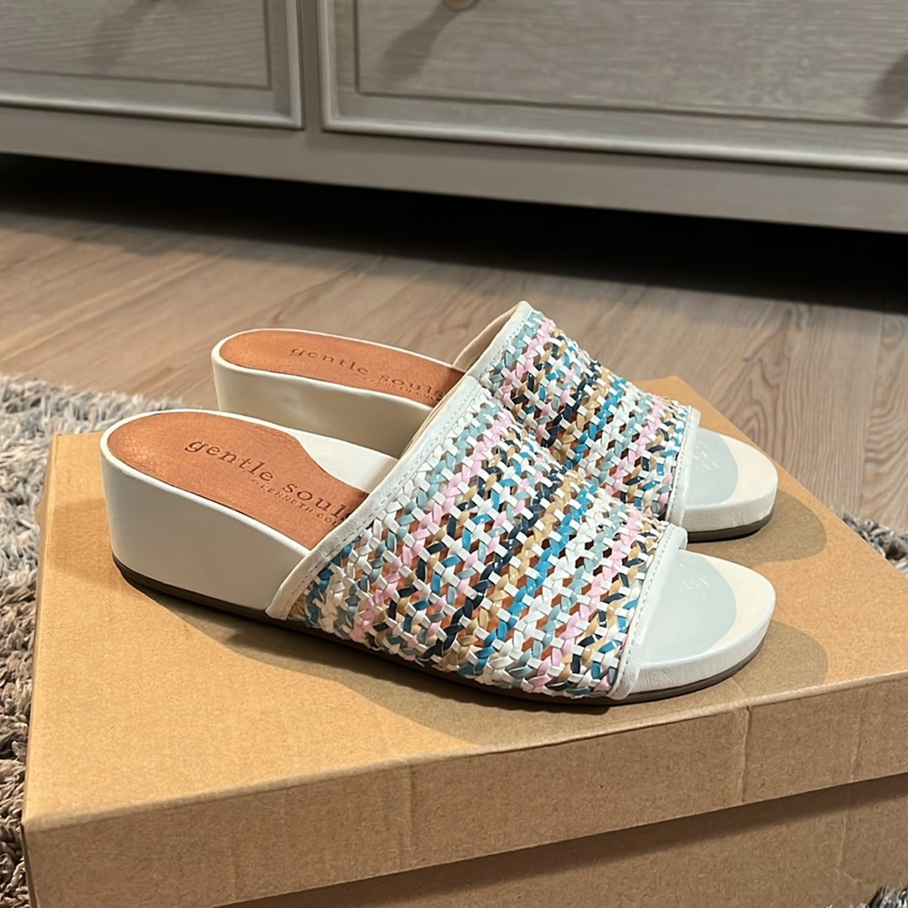 GENTLE SOULS WOVEN SANDAL - NEW